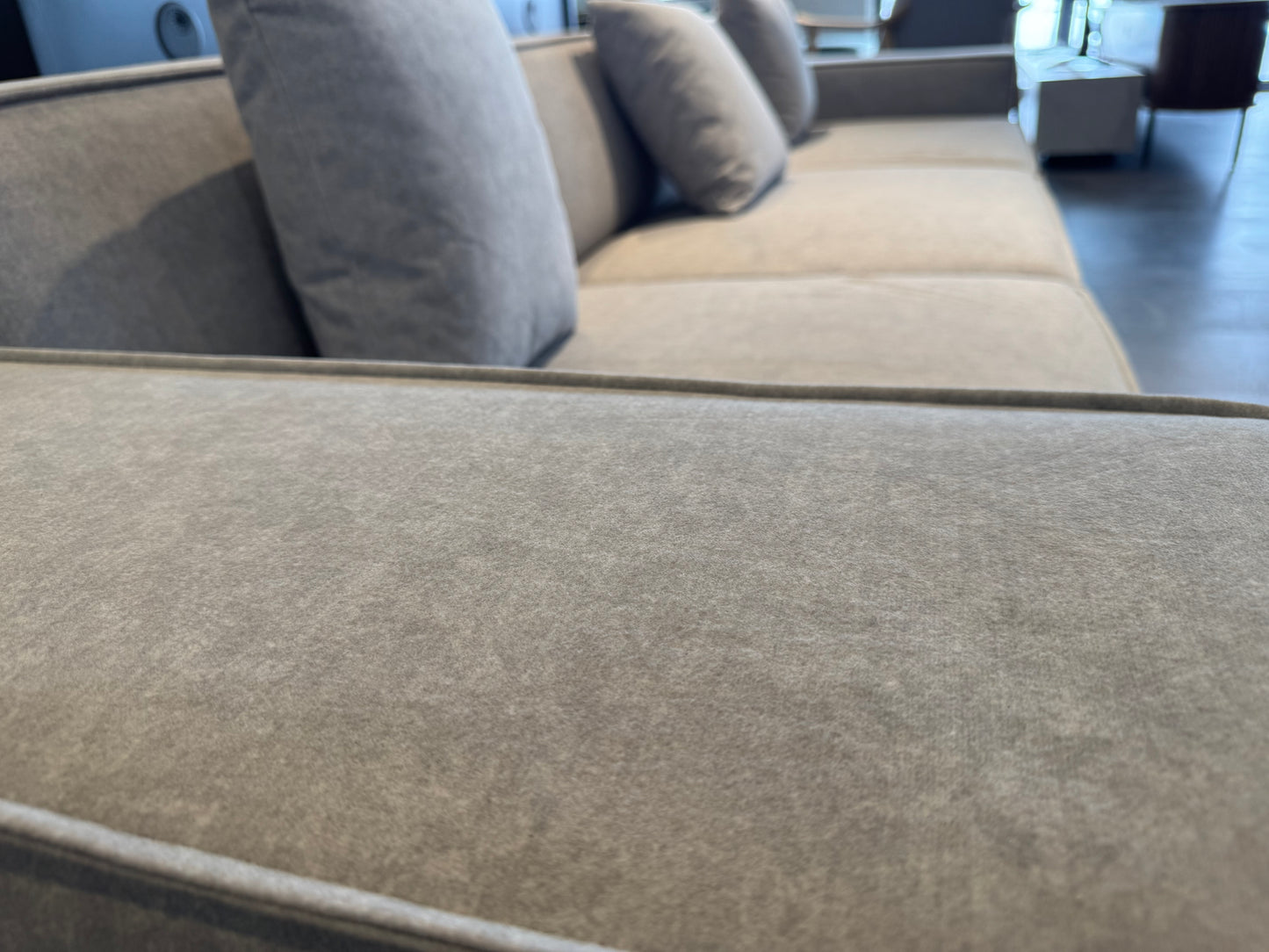 Barrett - 115.75’’ Minimalist Modular Sofa
